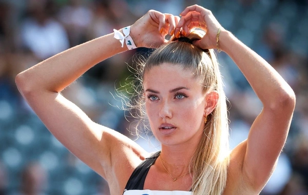 The most sexy athlete in the world showed a photo in short tight shorts