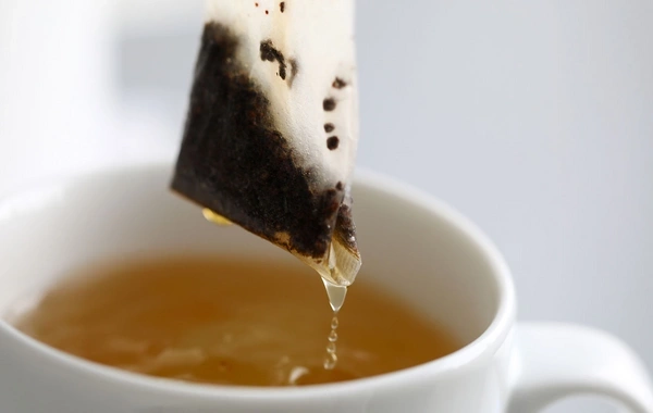 Tea bags release billions of toxins into water