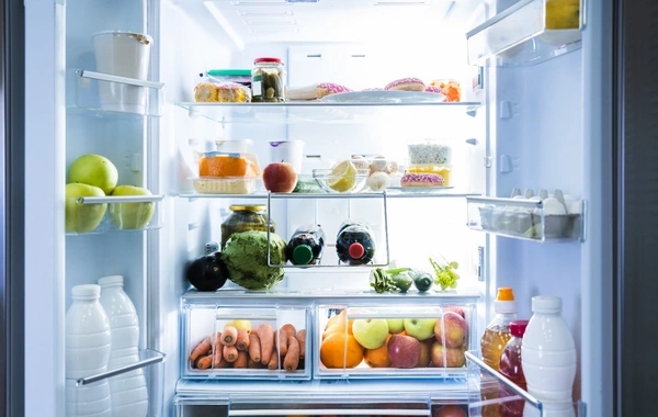 Продукты, богатые мелатонином: ключ к спокойному ночному сну